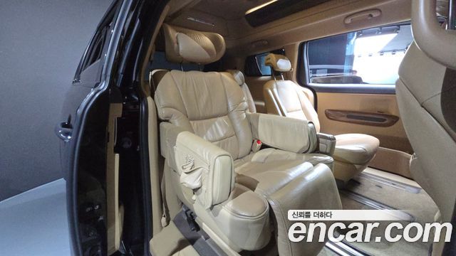 Kia Canival 2017 — photo 12