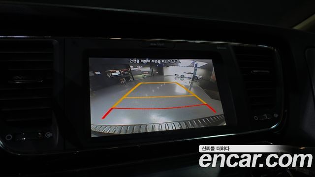 Kia Canival 2017 — photo 14