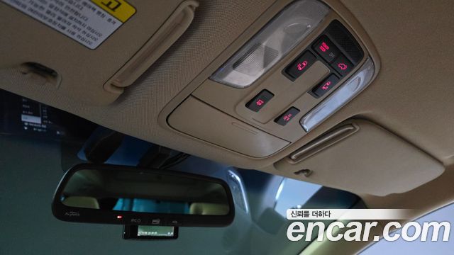 Kia Canival 2017 — photo 19
