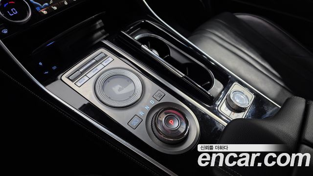 Genesis GV80 2020 — photo 12