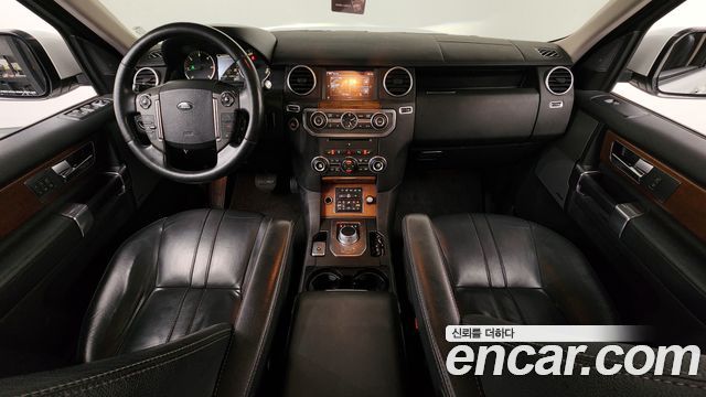 Land Rover Discovery 2016 — photo 7