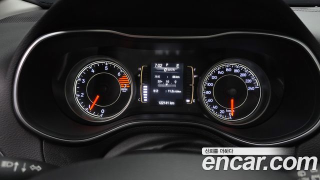 Jeep Cherokee 2019 — photo 8