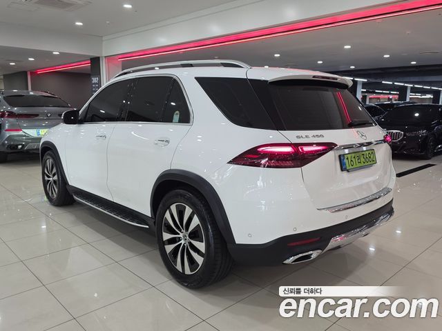 Mercedes-Benz GLE-Class 2026 — photo 2
