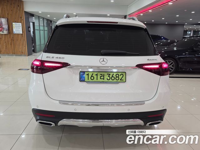 Mercedes-Benz GLE-Class 2026 — photo 4