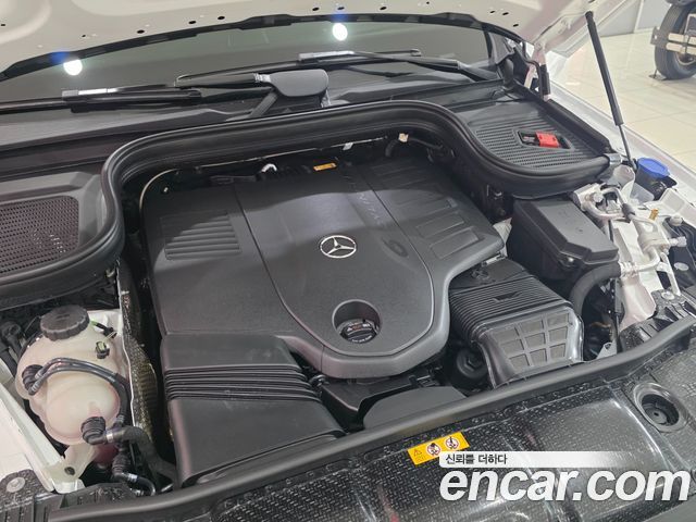 Mercedes-Benz GLE-Class 2026 — photo 6