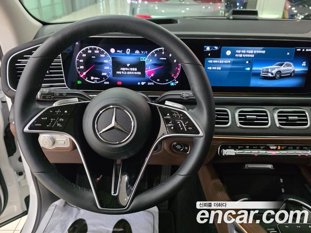 Mercedes-Benz GLE-Class 2026 — photo 7