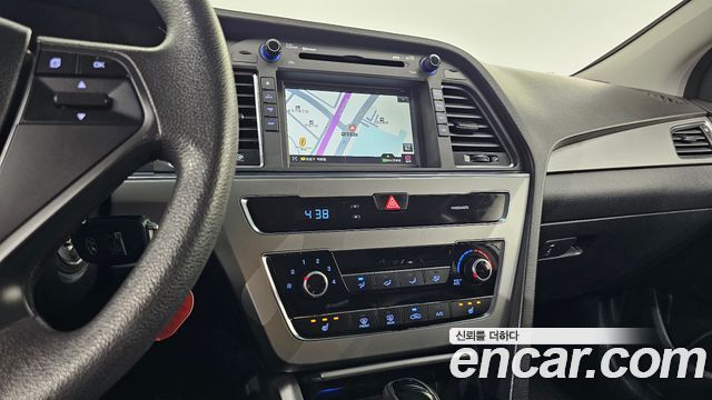 Hyundai Sonata 2015 — photo 18