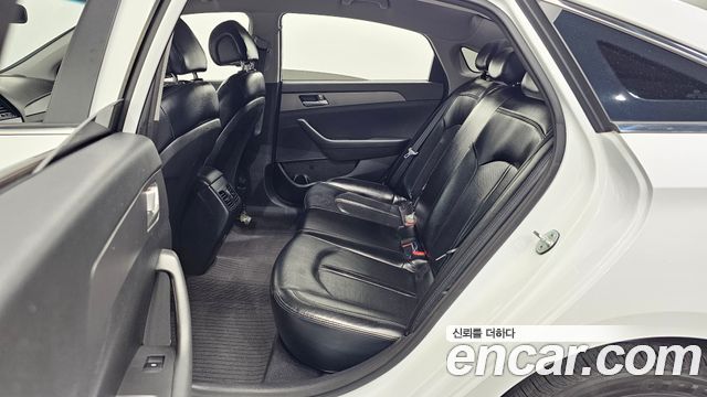 Hyundai Sonata 2015 — photo 22