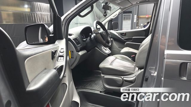 Hyundai Starex 2018 — photo 10