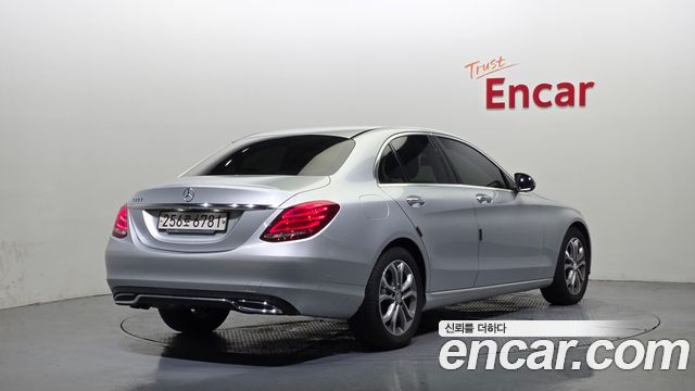 Mercedes-Benz C-Class 2016 — photo 2