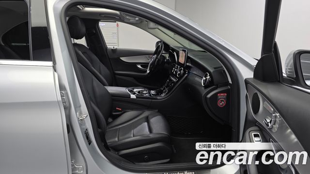 Mercedes-Benz C-Class 2016 — photo 12