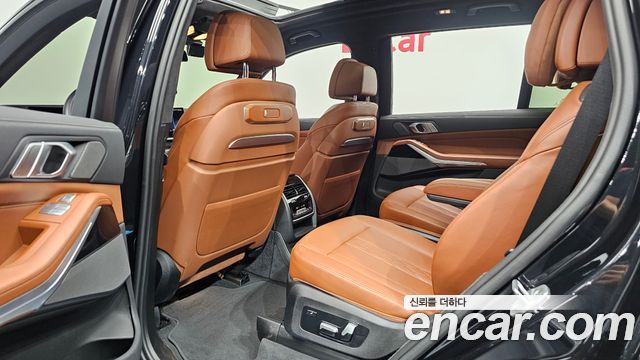 BMW X7 2024 — photo 17