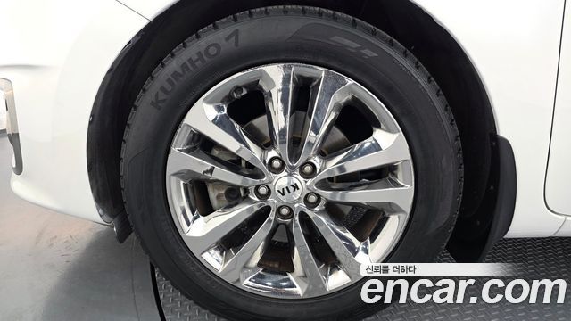 Kia Canival 2018 — photo 5