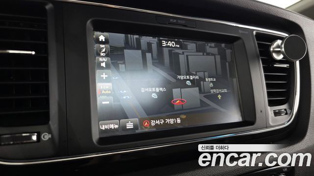 Kia Canival 2018 — photo 20