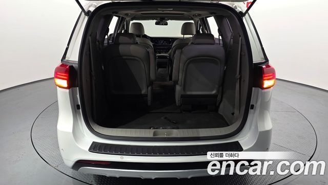 Kia Canival 2018 — photo 26