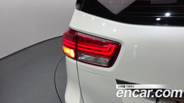 Kia Canival 2018 — photo 9