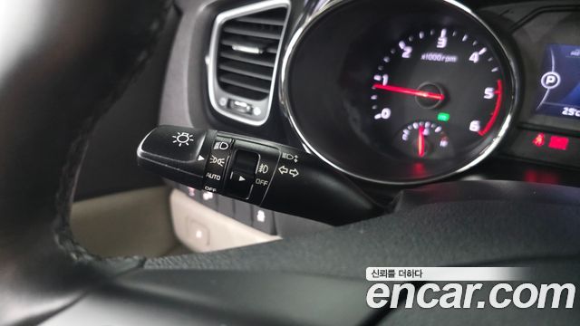 Kia Canival 2018 — photo 27