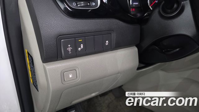 Kia Canival 2018 — photo 29