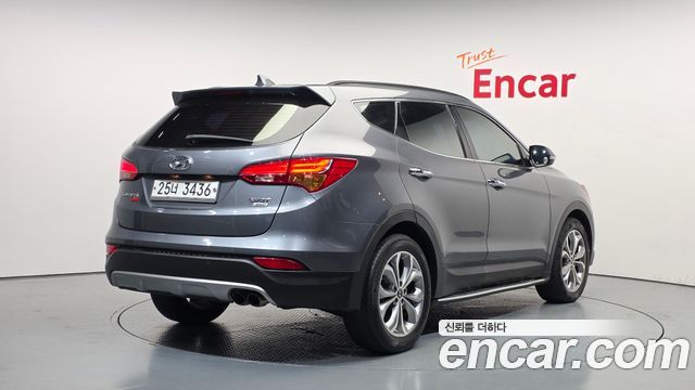 Hyundai Santafe 2015 — photo 2