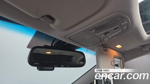 Kia K7 2013 — photo 17