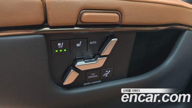 Toyota Alphard 2024 — photo 25
