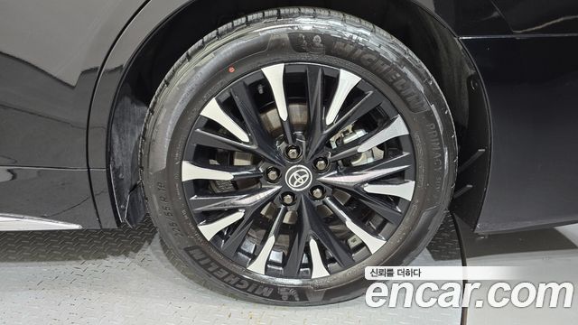 Toyota Alphard 2024 — photo 7