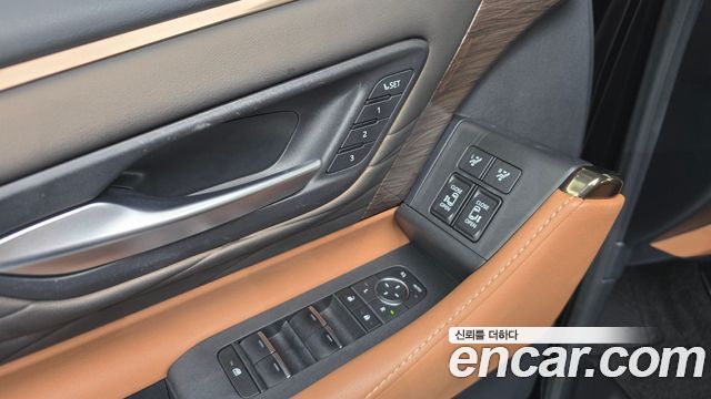 Toyota Alphard 2024 — photo 27
