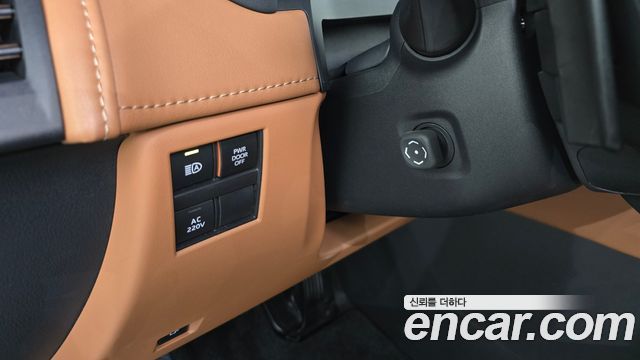 Toyota Alphard 2024 — photo 29