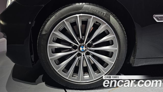 BMW 7-Series 2013 — photo 5