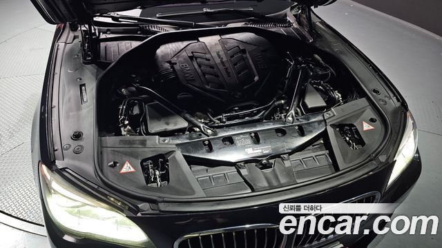 BMW 7-Series 2013 — photo 6