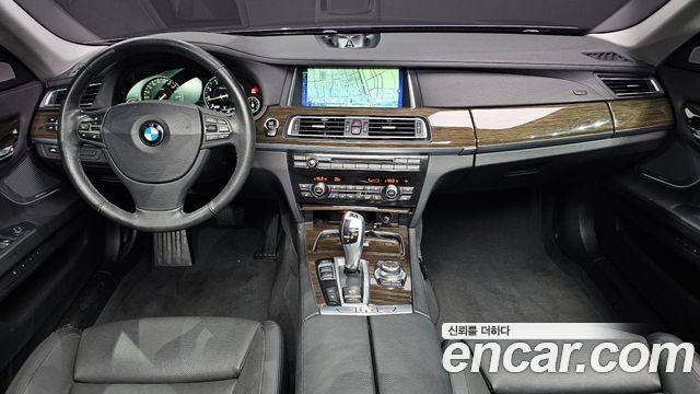 BMW 7-Series 2013 — photo 7