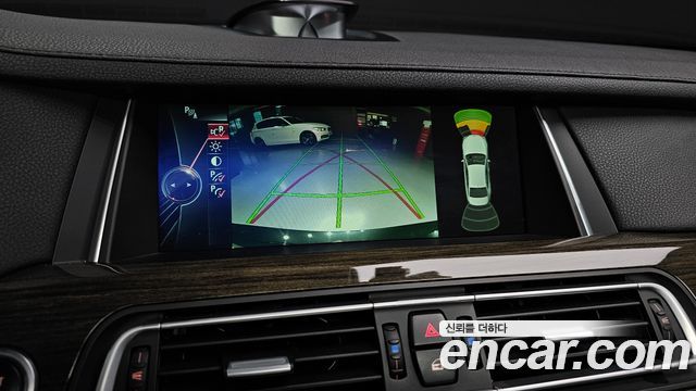 BMW 7-Series 2013 — photo 15