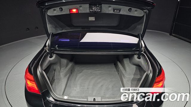 BMW 7-Series 2013 — photo 20