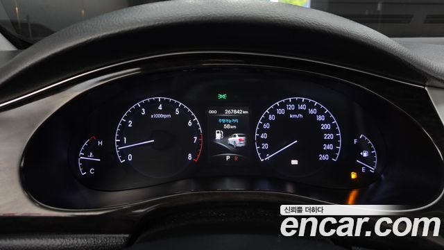 Hyundai Genesis 2013 — photo 8
