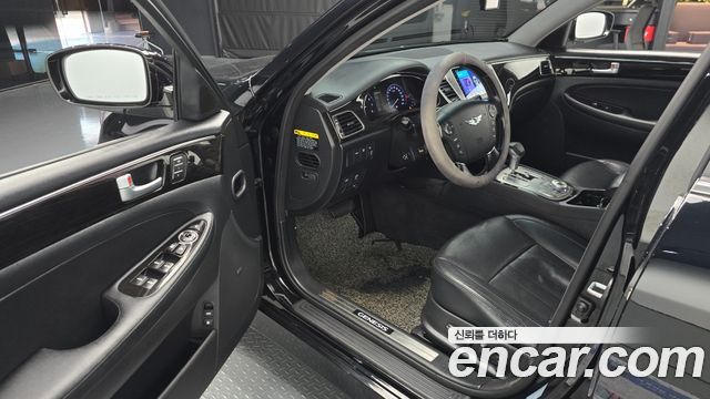 Hyundai Genesis 2013 — photo 10