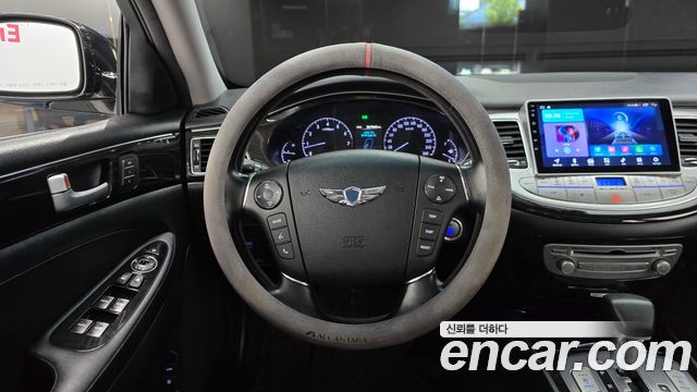 Hyundai Genesis 2013 — photo 12