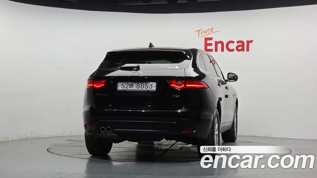 Jaguar F-PACE 2018 — photo 4
