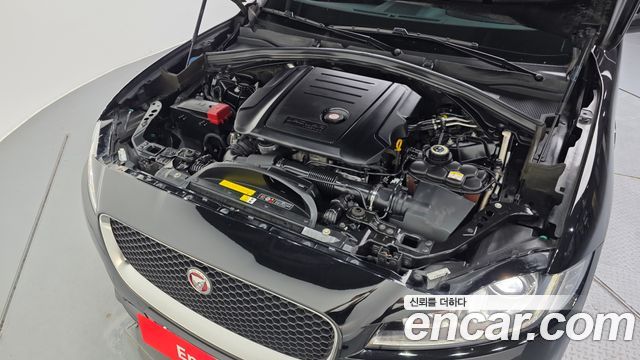 Jaguar F-PACE 2018 — photo 6