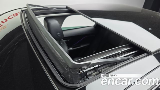 Jaguar F-PACE 2018 — photo 25