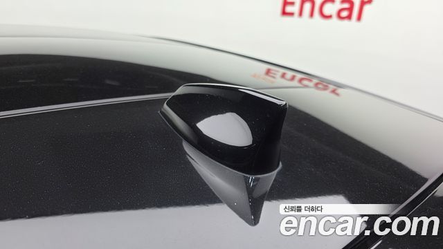 Jaguar F-PACE 2018 — photo 30