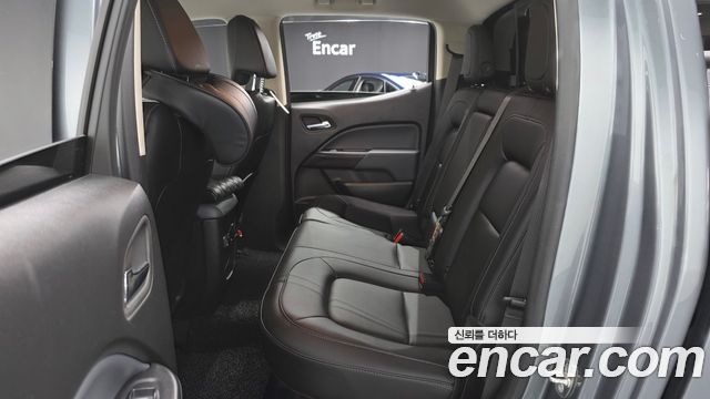 Chevrolet Korea Colorado 2022 — photo 18