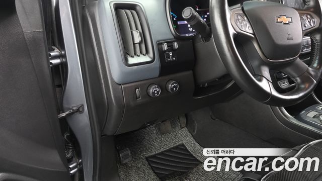 Chevrolet Korea Colorado 2022 — photo 19