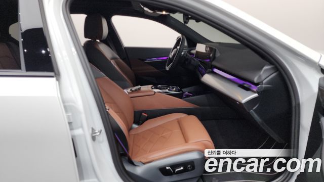 BMW 5-Series 2026 — photo 16