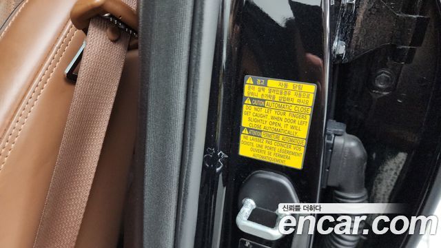 Genesis G90 2021 — photo 31