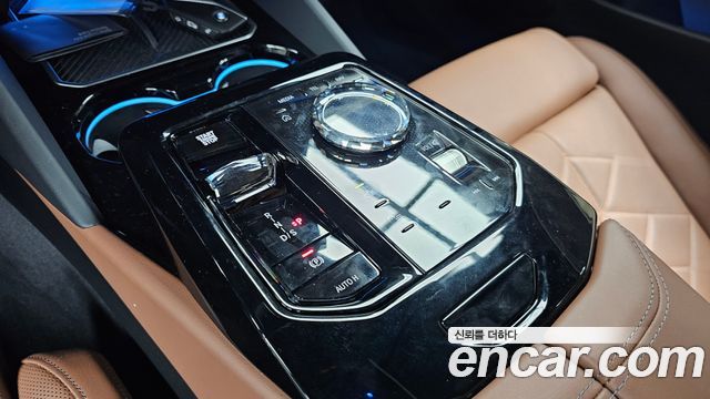 BMW 5-Series 2026 — photo 12