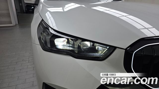BMW 5-Series 2026 — photo 8