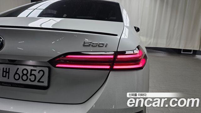 BMW 5-Series 2026 — photo 9