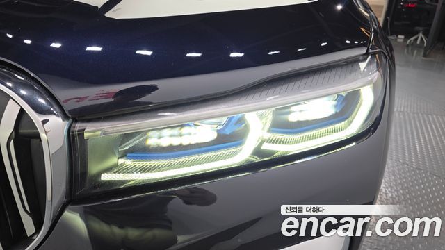 BMW 7-Series 2021 — photo 8