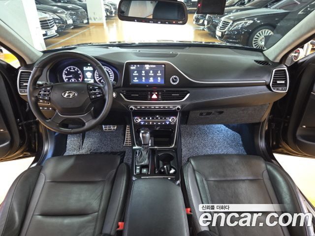 Hyundai Grandeur 2017 — photo 9