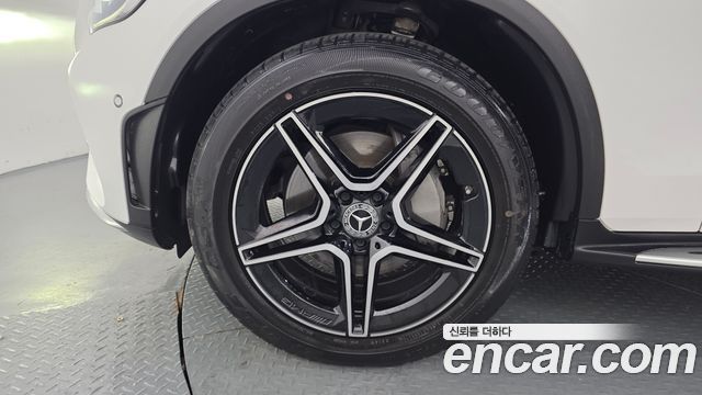 Mercedes-Benz GLC-Class 2022 — photo 5